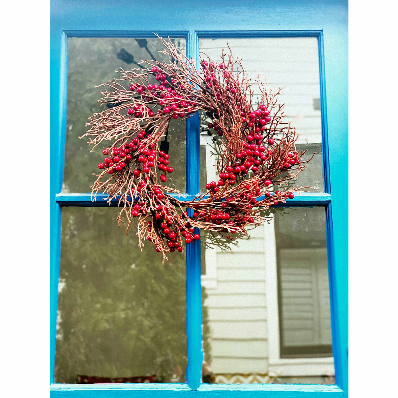 Fraser Hill Farm 24-In. Wreath Door Or Wall Hanging With Berries 5 Fraser Hill Farm 24-In. Wreath Door Or Wall Hanging With Berries - Image 5